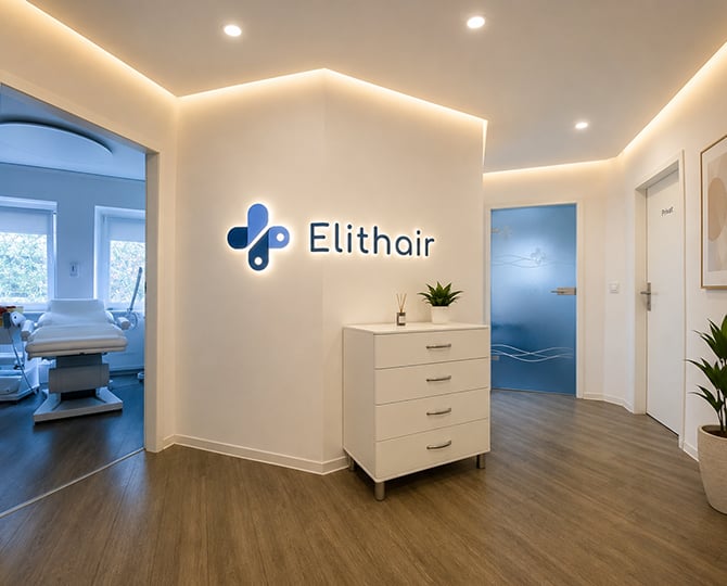 Eingangsbereich des Elithair PRP Standort in Düsseldorf